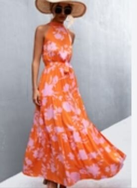 Miss Sparkling Tiered Halter Maxi Dress    Size S